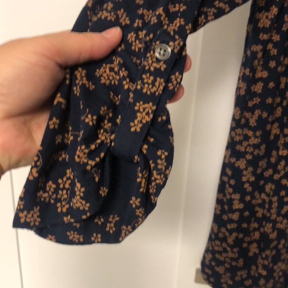 Denver Hayes ladies stunning 🤩 blue and delicate brown 🌸 flower design - Picture 4 of 7